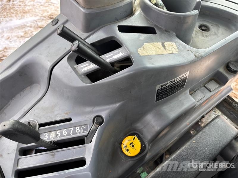 Kubota L4760D 4WD Tractor الجرارات