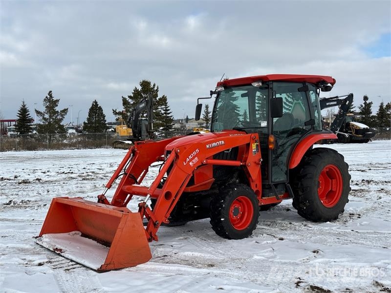 Kubota L4760D 4WD Tractor الجرارات