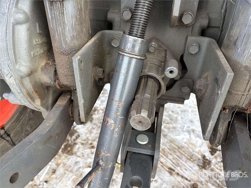 Kubota L4760D 4WD Tractor الجرارات