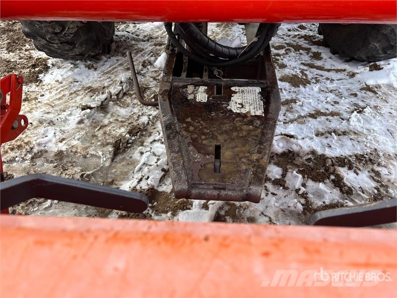 Kubota L4760D 4WD Tractor الجرارات