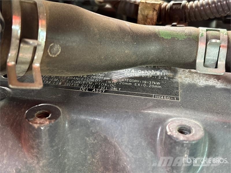 Kubota L4760D 4WD Tractor الجرارات