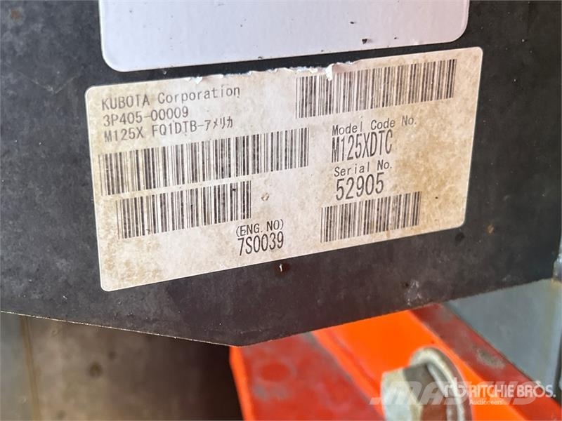 Kubota M125X Traktorer