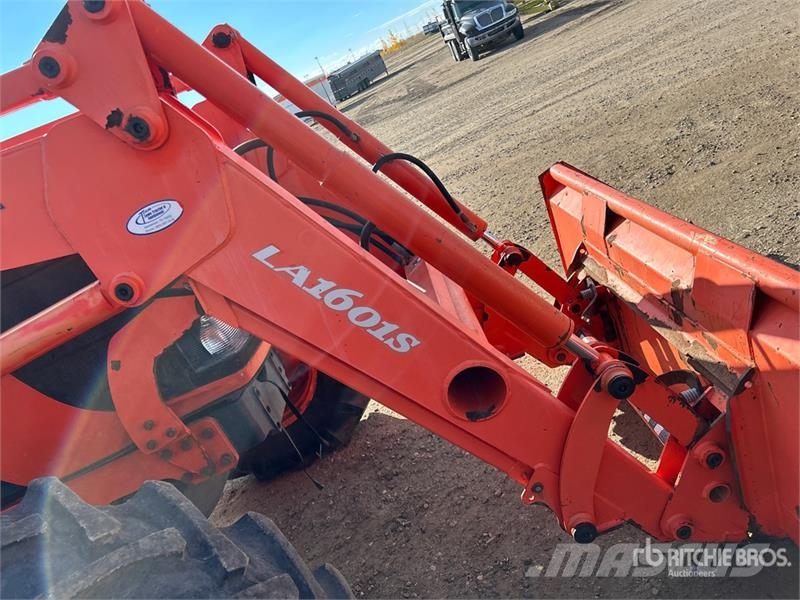 Kubota M125X Traktorer