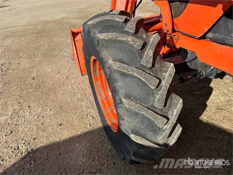 Kubota M125X Traktorer