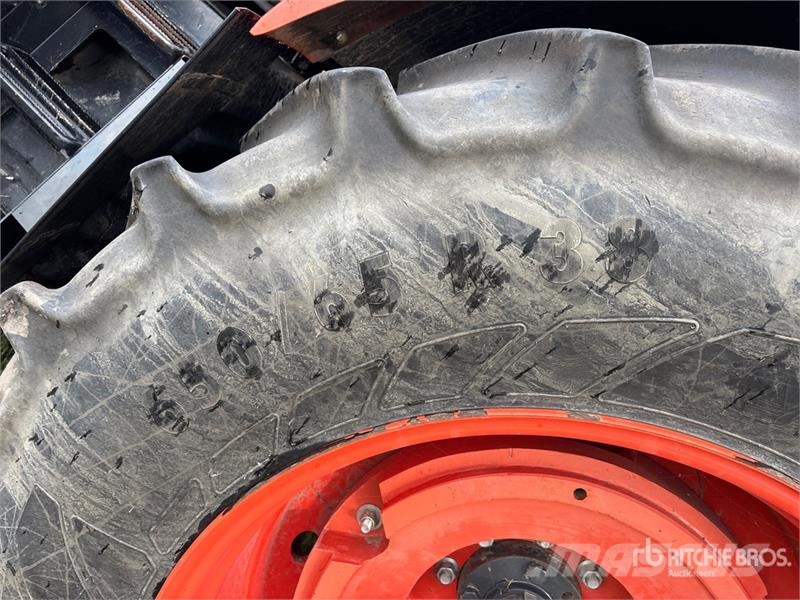 Kubota M7-171 4WD Tractor Traktori