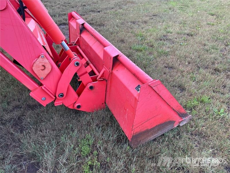 Kubota M7-171 4WD Tractor Traktori
