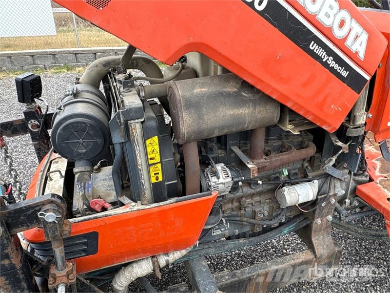 Kubota MX5000F 2WD Utility Tractor Manji traktori
