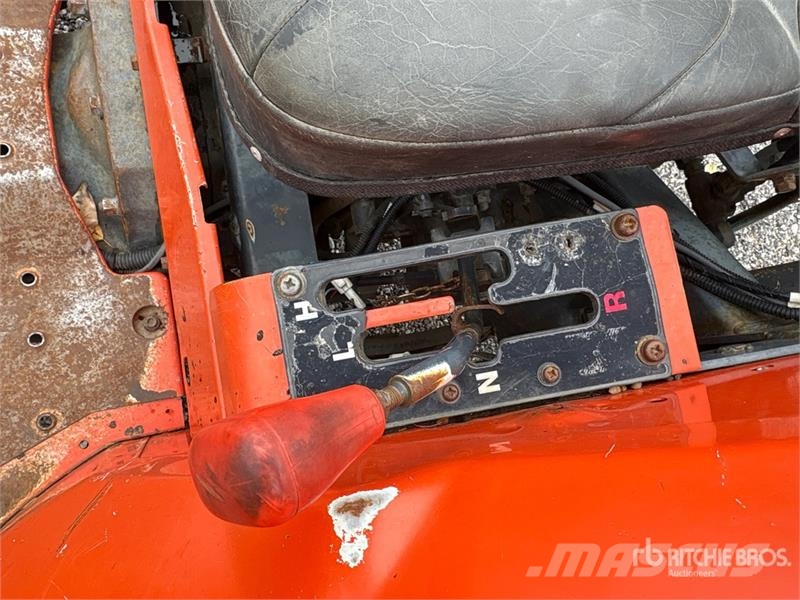 Kubota MX5000F 2WD Utility Tractor Manji traktori