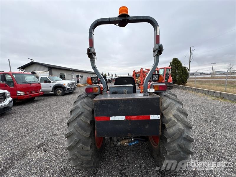 Kubota MX5000F 2WD Utility Tractor Manji traktori