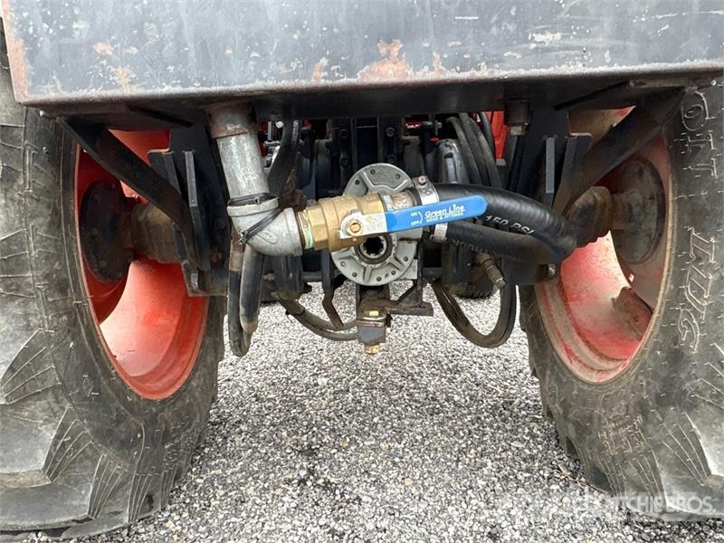 Kubota MX5000F 2WD Utility Tractor Manji traktori