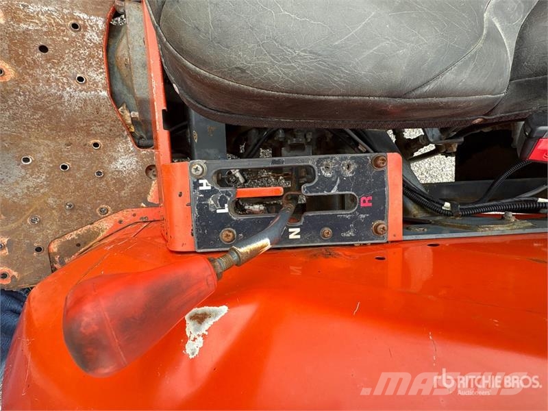 Kubota MX5000F 2WD Utility Tractor Manji traktori
