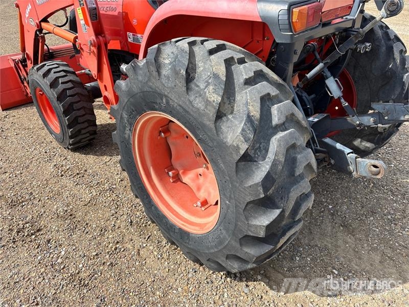 Kubota MX5100 Traktorit