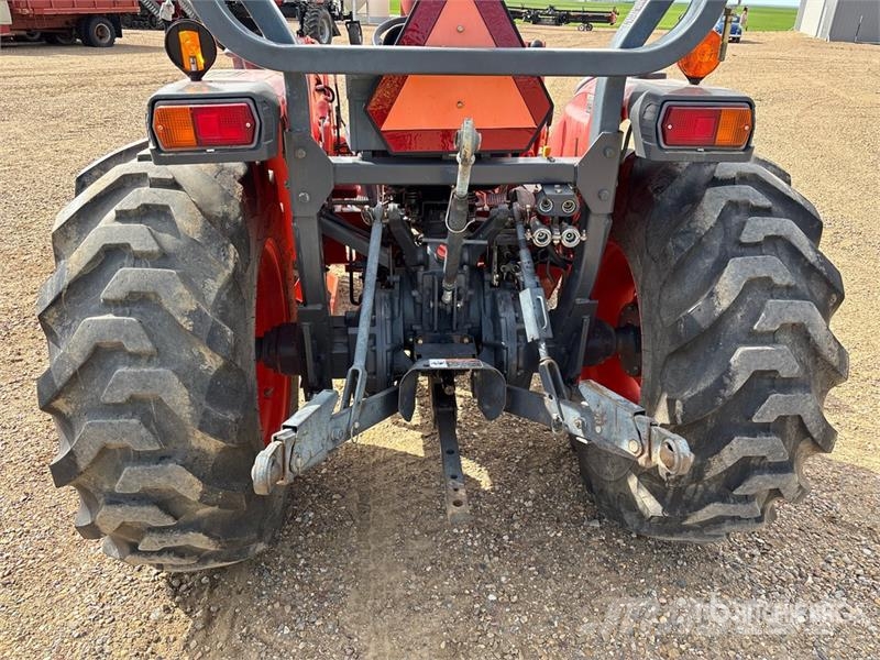 Kubota MX5100 Traktorit