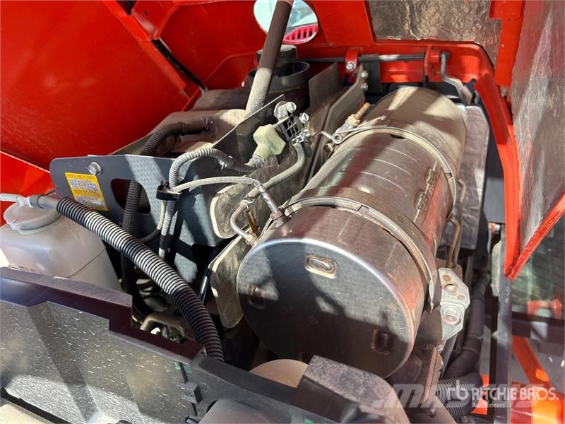Kubota MX6000HSTC 4WD Tractor Traktorji