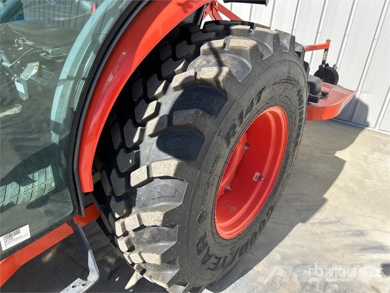 Kubota MX6000HSTC 4WD Tractor Traktorji