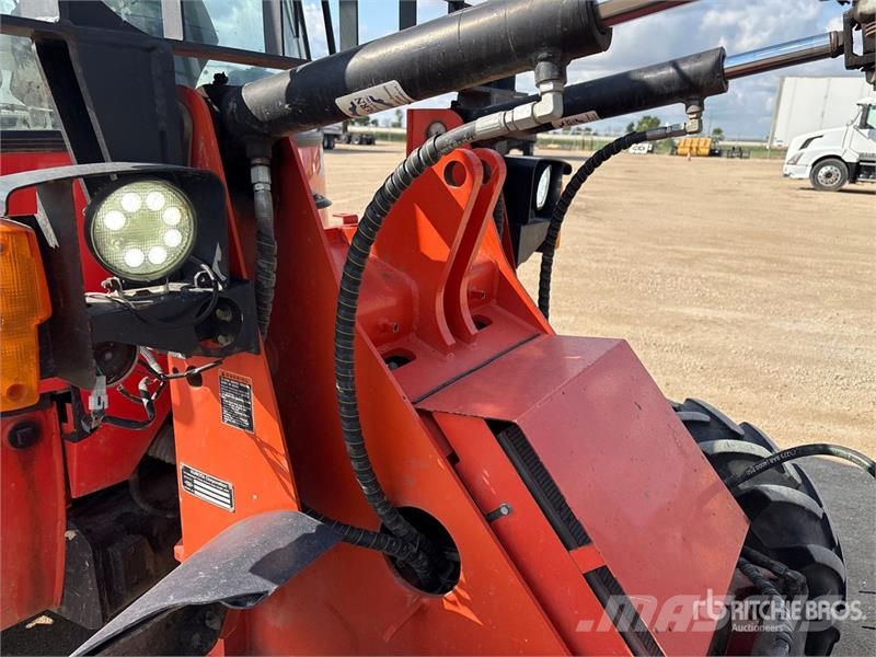 Kubota R430 4x4 Rough Terrain Forklift Tereptargonca