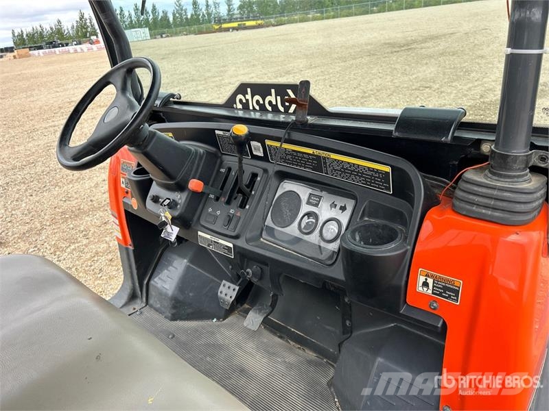 Kubota RTV900 ماكينات منفعة عامة