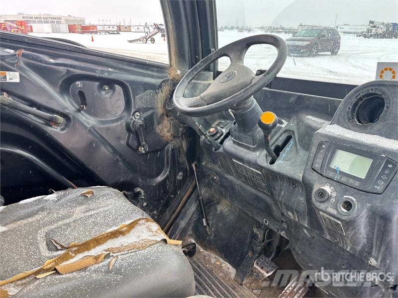 Kubota RTVX1100C 4x4 Utility Vehicle (Inoperable) Utility machines