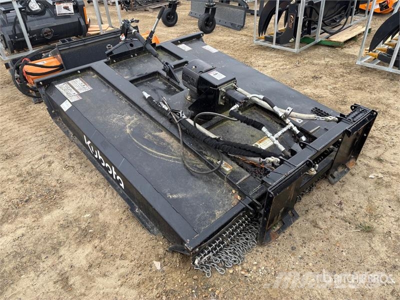 Kubota SC2572 71 in Skid Steer Brush Cutter ماكينات جز العشب