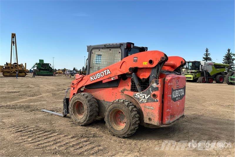 Kubota SSV75 لوادر انزلاقية التوجيه