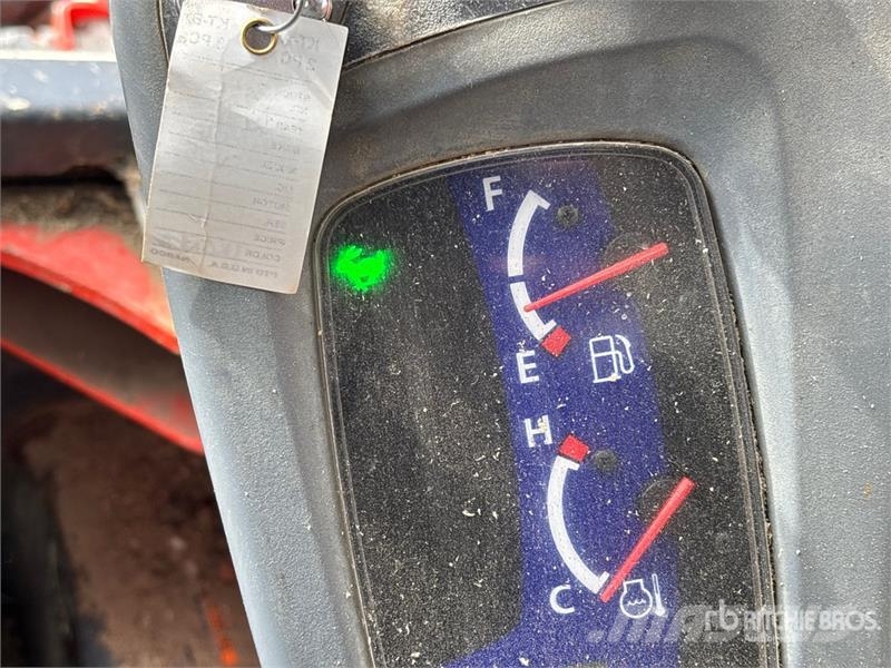 Kubota SSV75 لوادر انزلاقية التوجيه