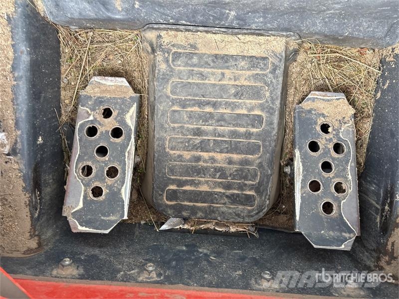 Kubota SSV75 لوادر انزلاقية التوجيه