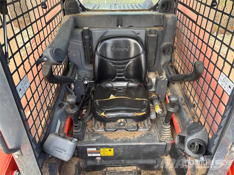 Kubota SSV75 لوادر انزلاقية التوجيه
