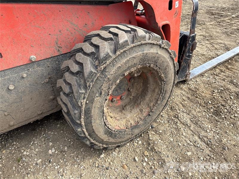 Kubota SSV75 لوادر انزلاقية التوجيه