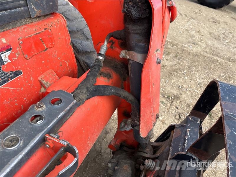 Kubota SSV75 لوادر انزلاقية التوجيه