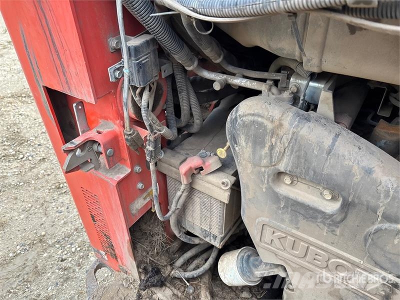 Kubota SSV75 لوادر انزلاقية التوجيه