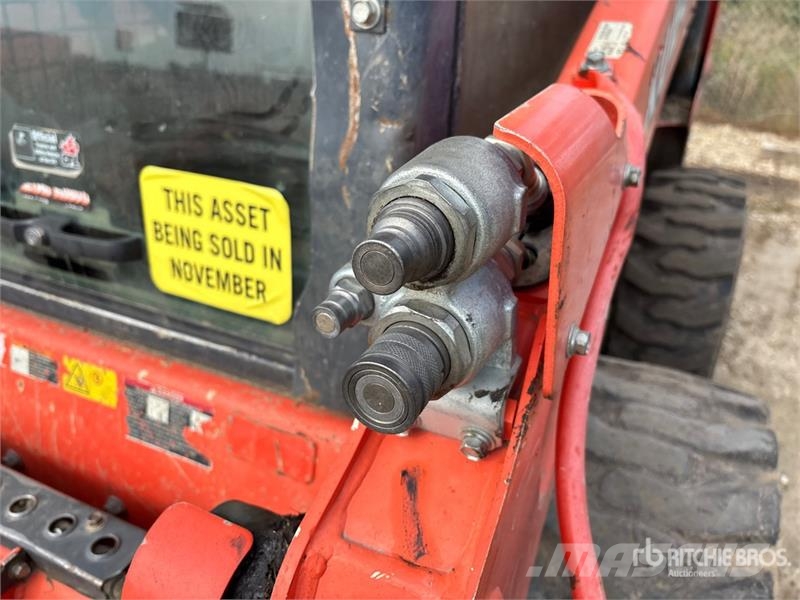 Kubota SSV75 لوادر انزلاقية التوجيه