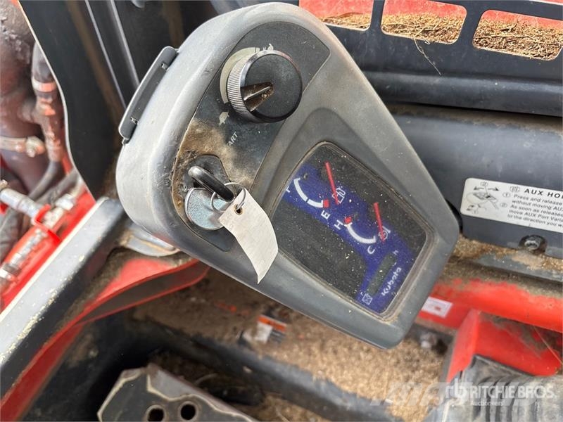 Kubota SSV75 لوادر انزلاقية التوجيه