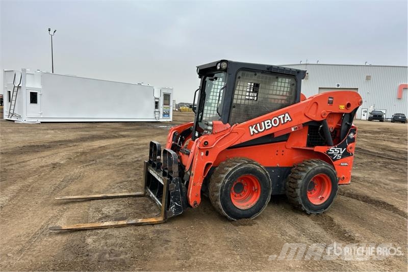 Kubota SSV75 Skid steer loaders
