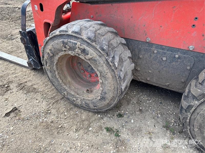 Kubota SSV75 لوادر انزلاقية التوجيه