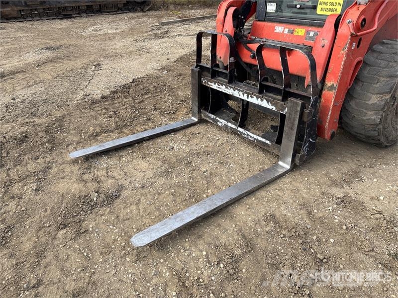 Kubota SSV75 لوادر انزلاقية التوجيه