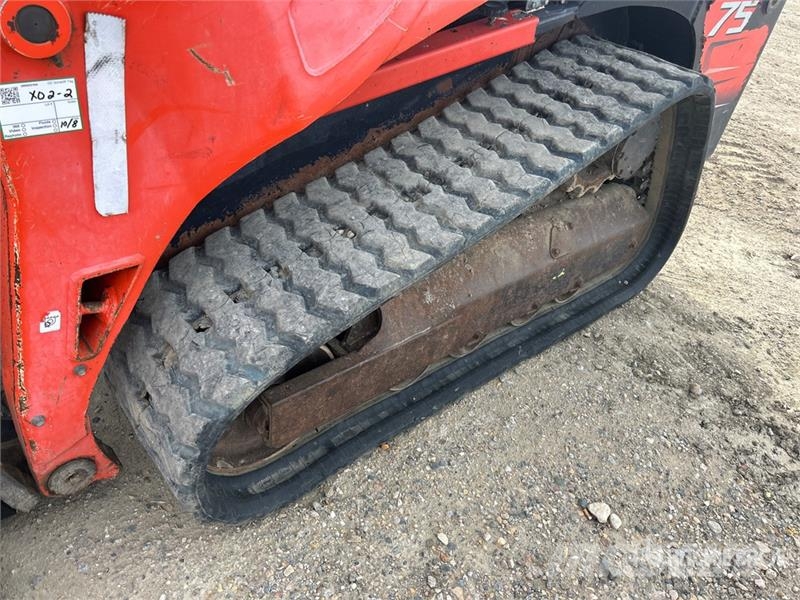 Kubota SVL75 Skid steer loaders