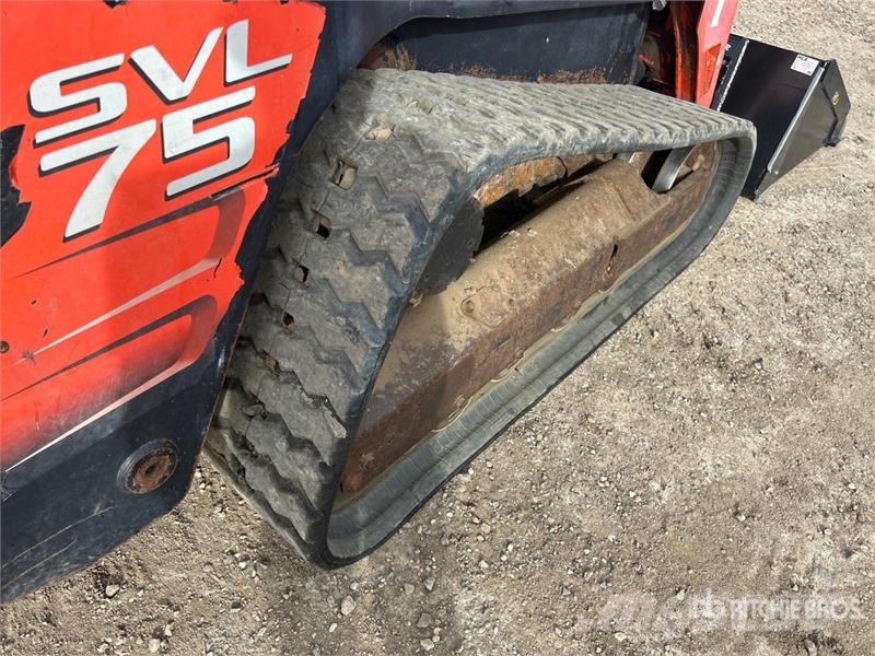 Kubota SVL75 Skid steer loaders