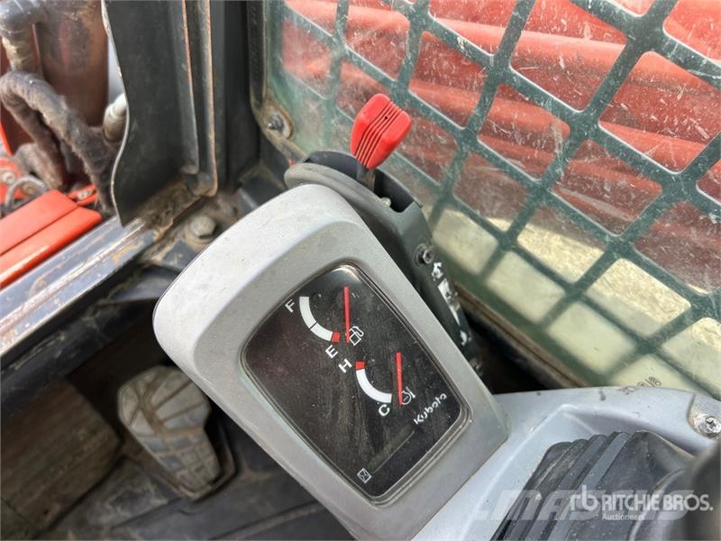 Kubota SVL75 Skid steer loaders