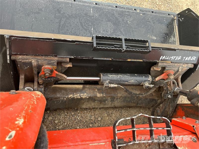 Kubota SVL75 Skid steer loaders