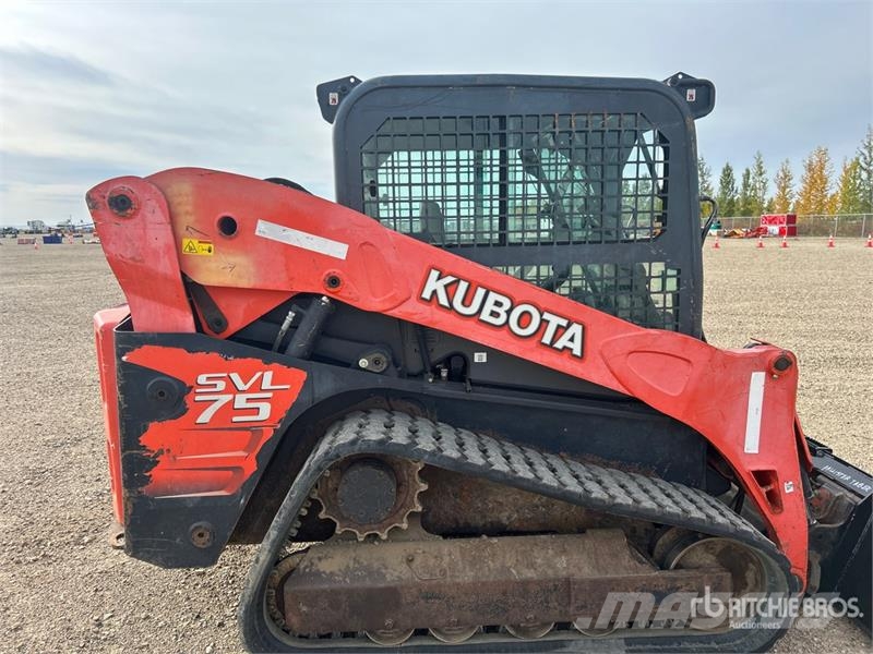 Kubota SVL75 Skid steer loaders