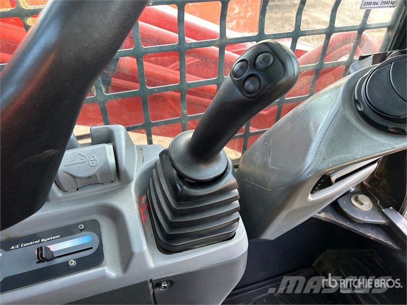 Kubota SVL75-2 Mini Pale Gommate