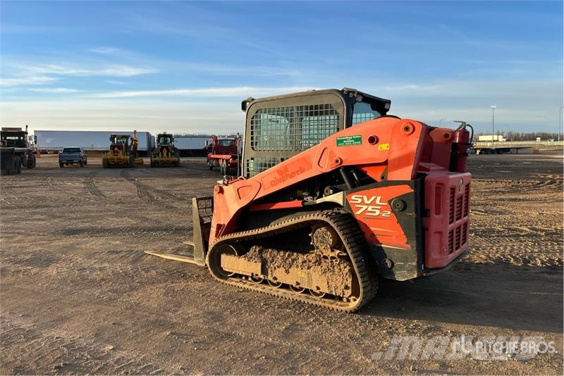 Kubota SVL75-2 Mini Pale Gommate