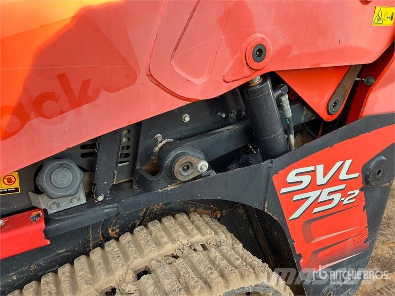 Kubota SVL75-2 Mini Pale Gommate
