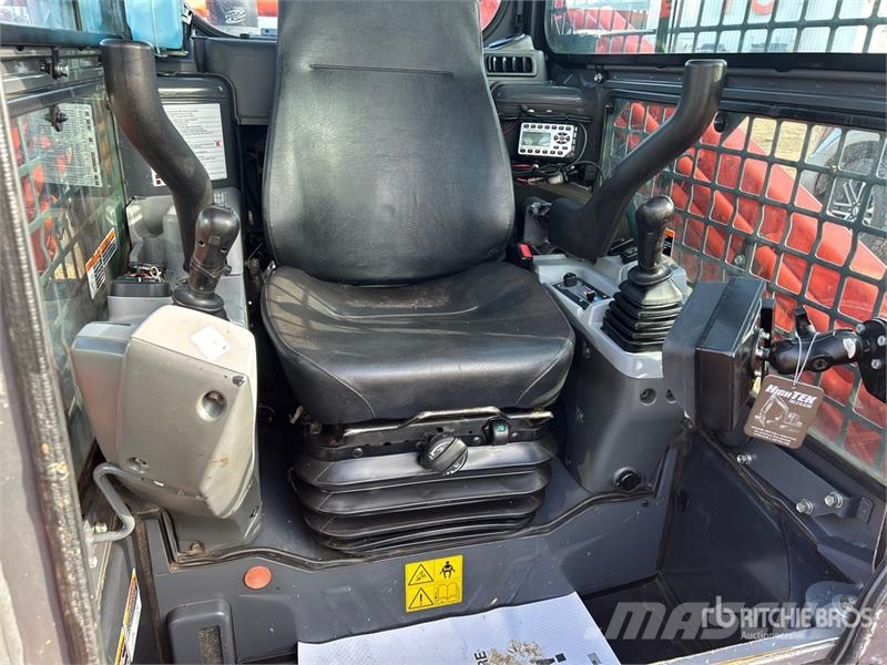 Kubota SVL95-2S Two-Speed High Flow Compact Track Loader Skid steer loaders