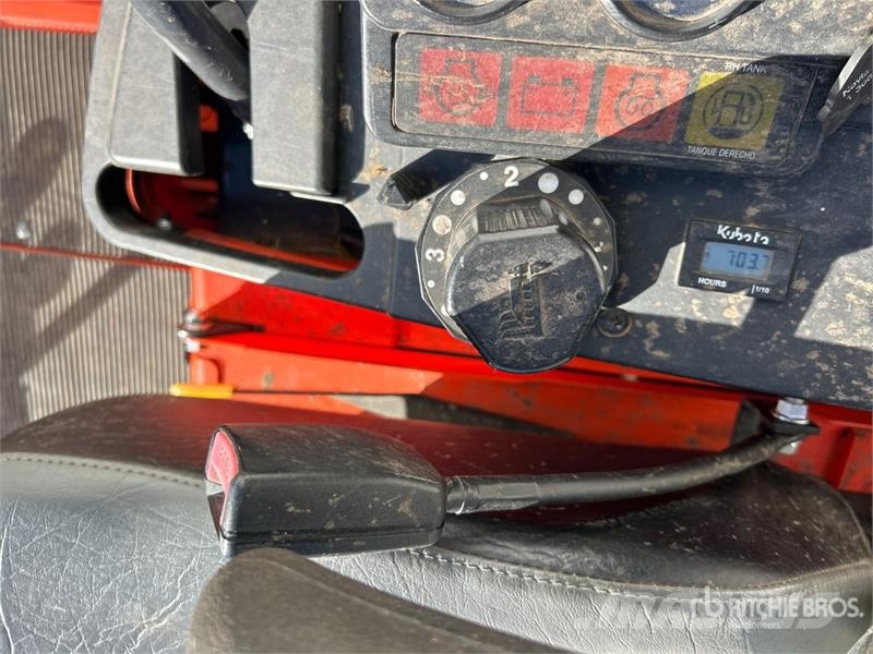 Kubota ZD 331 Zero-Turn 72 in Lawn Mower Tractores corta-césped