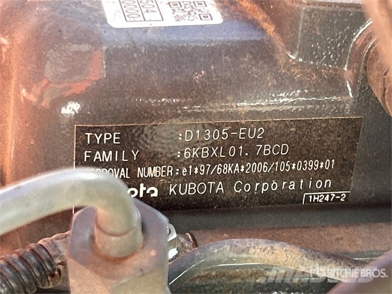 Kubota ZD 331 Zero-Turn 72 in Lawn Mower Tractores corta-césped