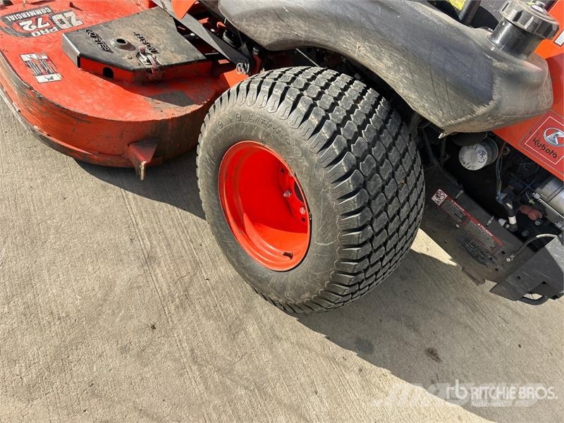 Kubota ZD 331 Zero-Turn 72 in Lawn Mower Tractores corta-césped