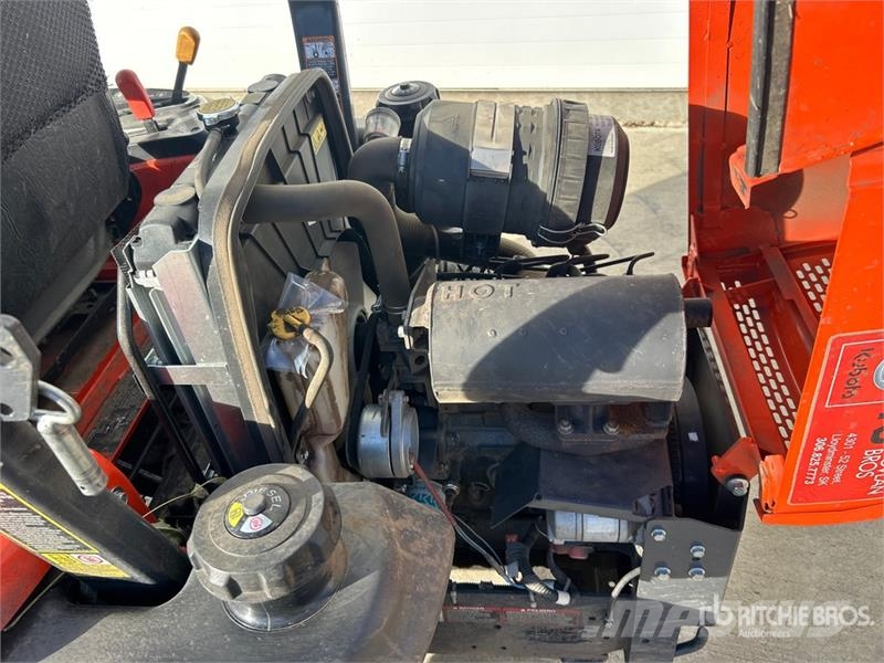 Kubota ZD 331 Zero-Turn 72 in Lawn Mower Tractores corta-césped