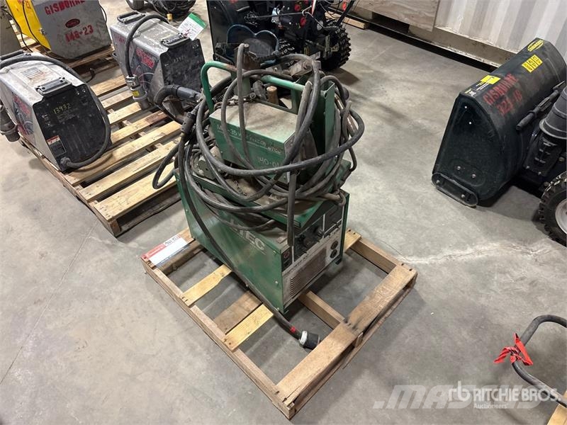  L-TEC TP-300 SVI 100 A MIG Electric Welder Poste à souder