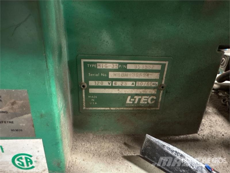  L-TEC TP-300 SVI 100 A MIG Electric Welder Poste à souder